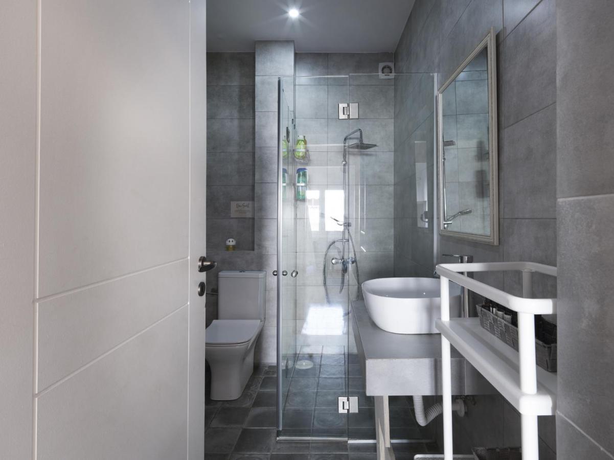 Beautiful Athenian Apartment Next To The Center Екстериор снимка